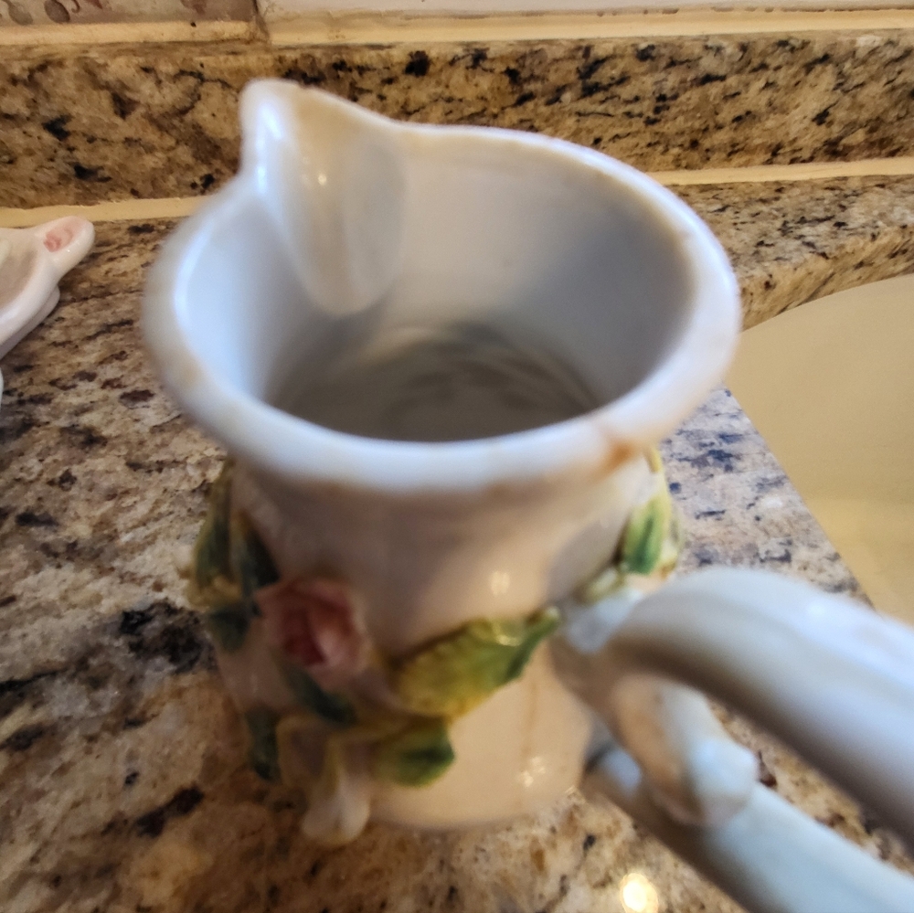Antique 3.75 Inch Pitcher Vase With Pink Roses Collectable - Picture 7 of 11